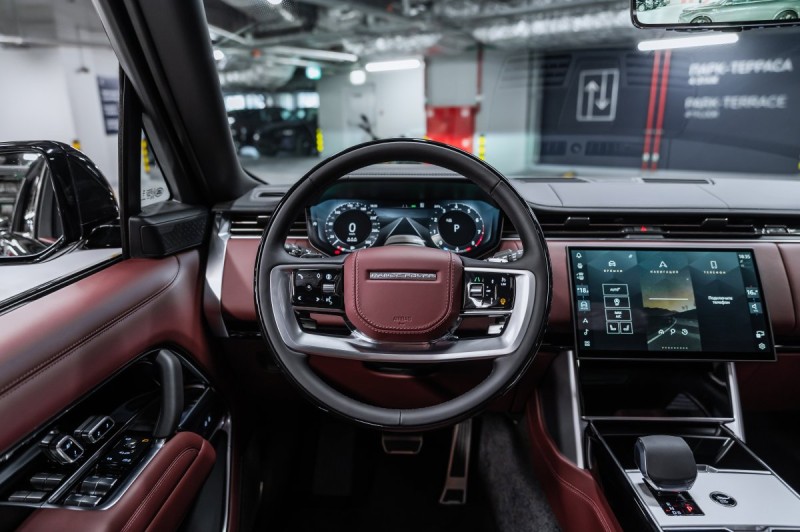 Land Rover Range Rover V — 2026