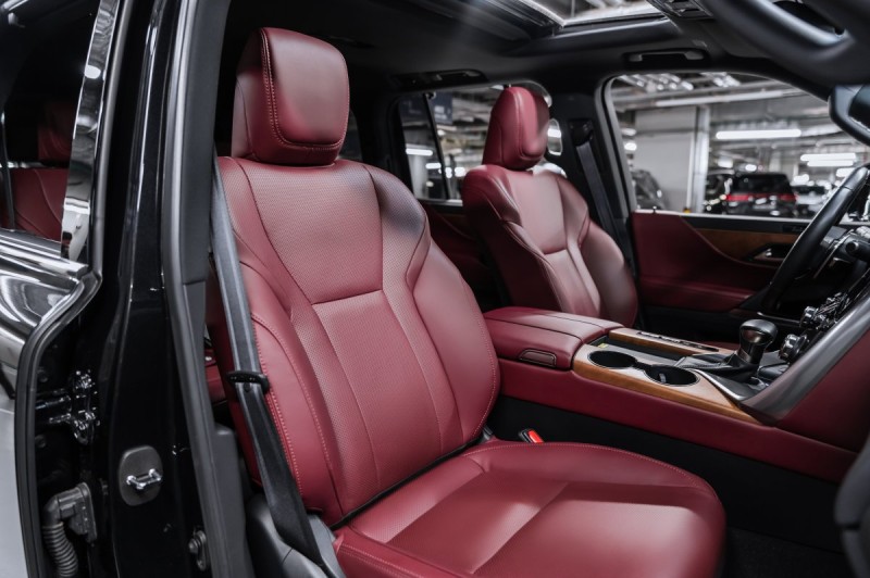 Lexus LX J300 — 2024