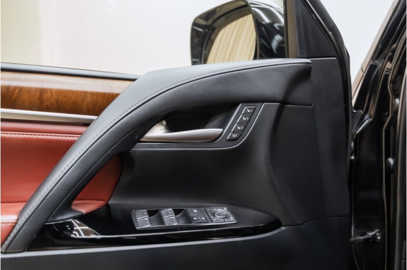 Lexus LX J200 рестайлинг 2 — 2020