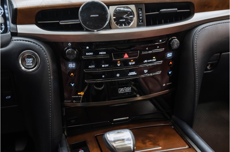 Lexus LX J200 рестайлинг 2 — 2020