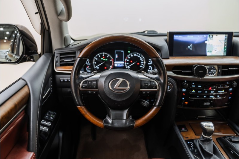 Lexus LX J200 рестайлинг 2 — 2020