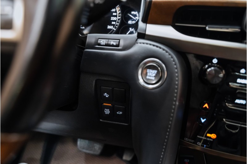 Lexus LX J200 рестайлинг 2 — 2020