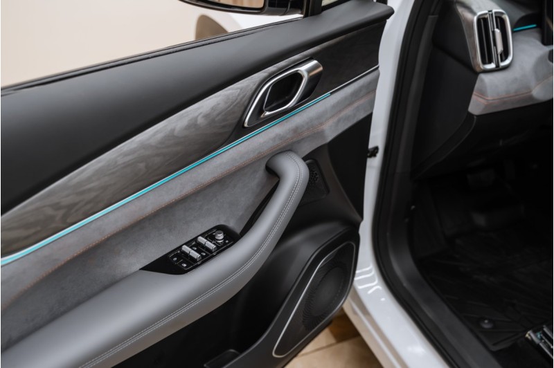 Geely M7 I — 2026