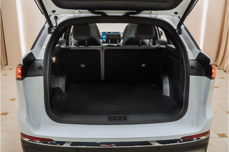 Geely M7 I — 2026