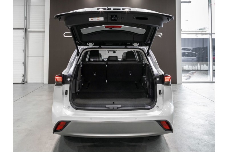 Toyota Highlander IV (XU70) — 2026