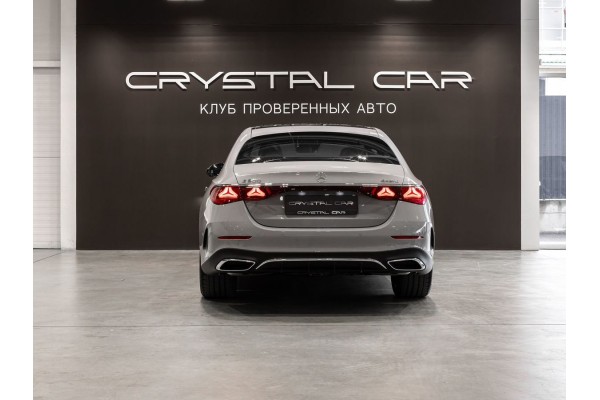 Mercedes-Benz E-Класс VI (W214, S214) E 300 4MATIC AMG Line - 2026