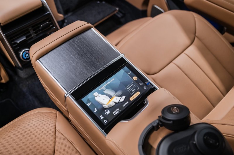 Land Rover Range Rover V — 2026