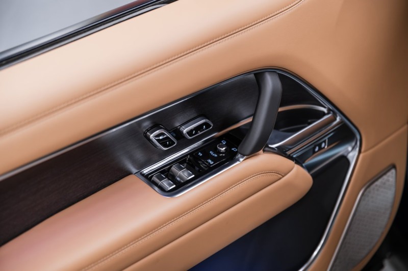 Land Rover Range Rover V — 2026