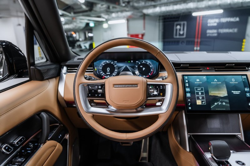 Land Rover Range Rover V — 2026