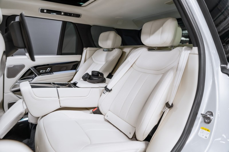 Land Rover Range Rover V — 2026