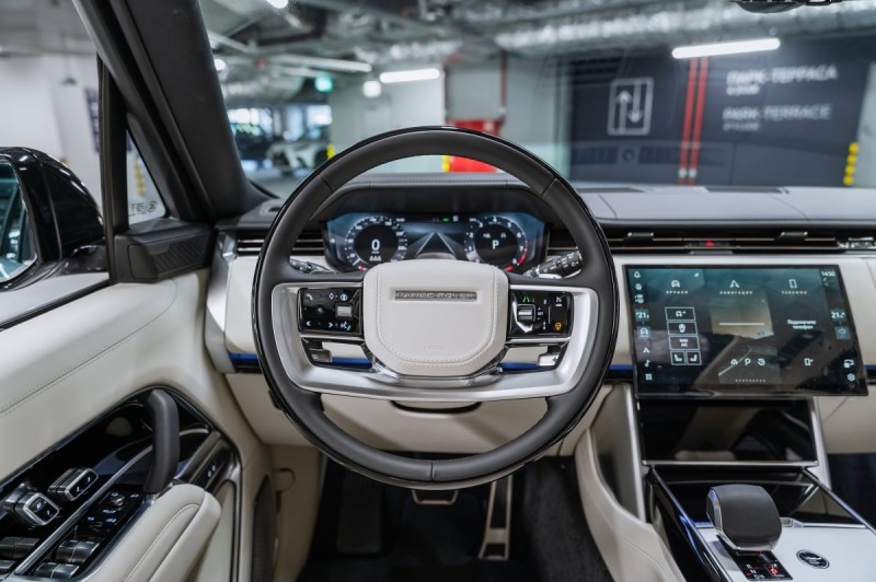 Land Rover Range Rover V — 2026