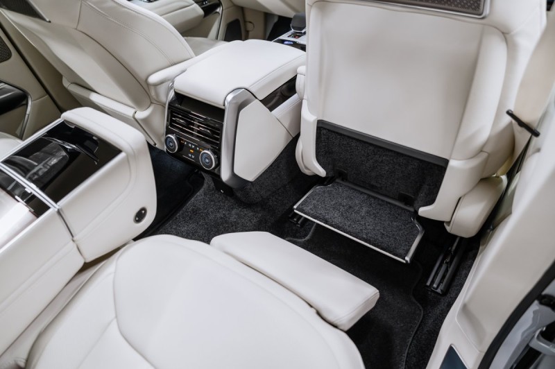 Land Rover Range Rover V — 2026