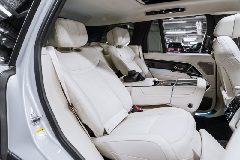 Land Rover Range Rover V — 2026