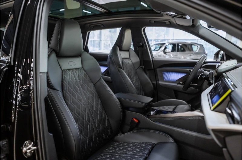 2026 Audi Q5 Exclusive