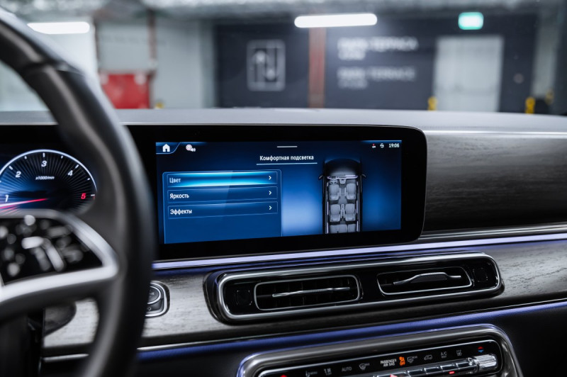 Mercedes-Benz V-Класс W447 рестайлинг 2 — 2024