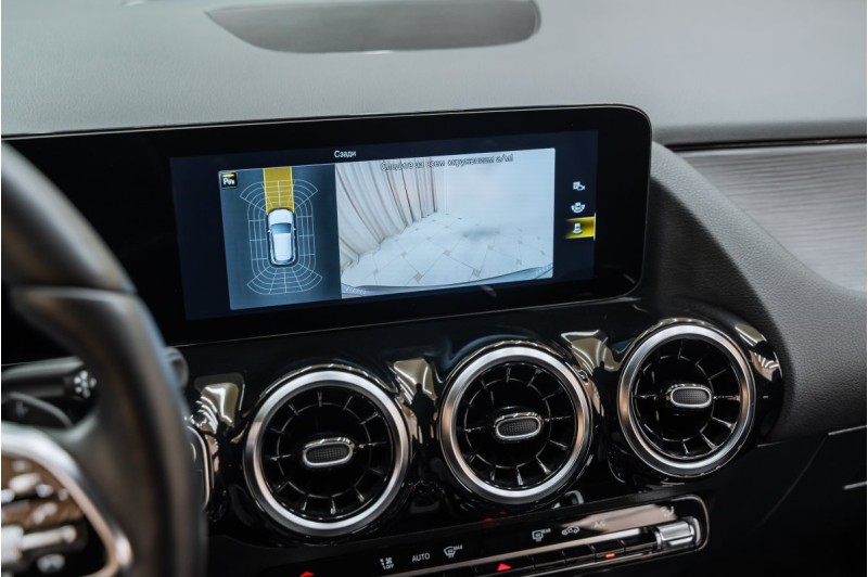 Mercedes-Benz GLA H247 — 2021