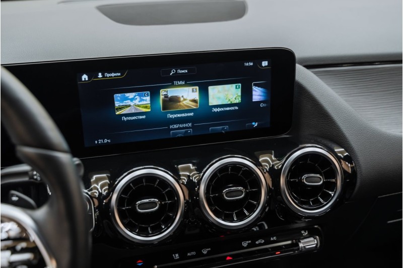 Mercedes-Benz GLA H247 — 2021
