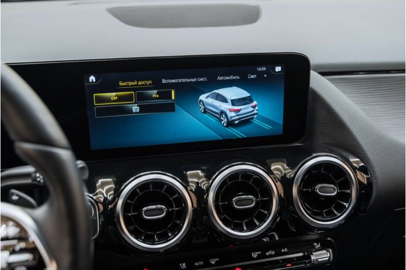 Mercedes-Benz GLA H247 — 2021