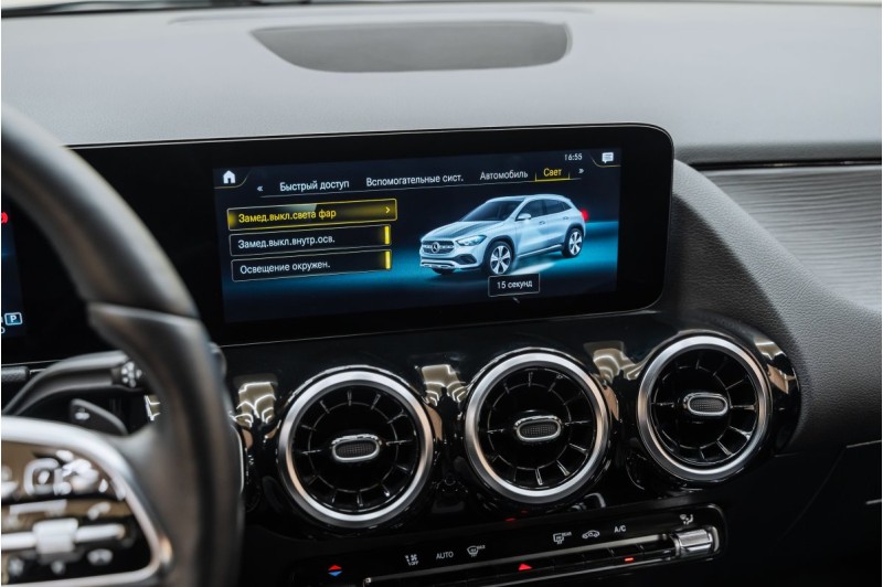 Mercedes-Benz GLA H247 — 2021