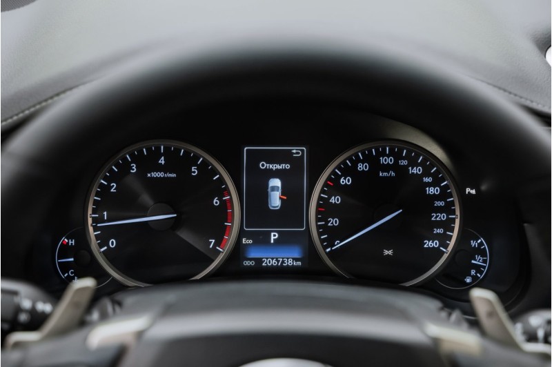 Lexus NX Z10 рестайлинг — 2018