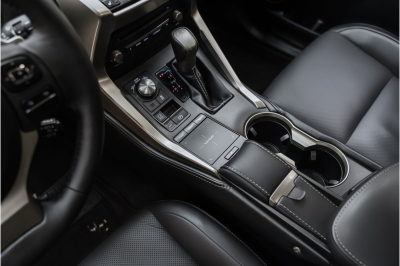 Lexus NX Z10 рестайлинг — 2018