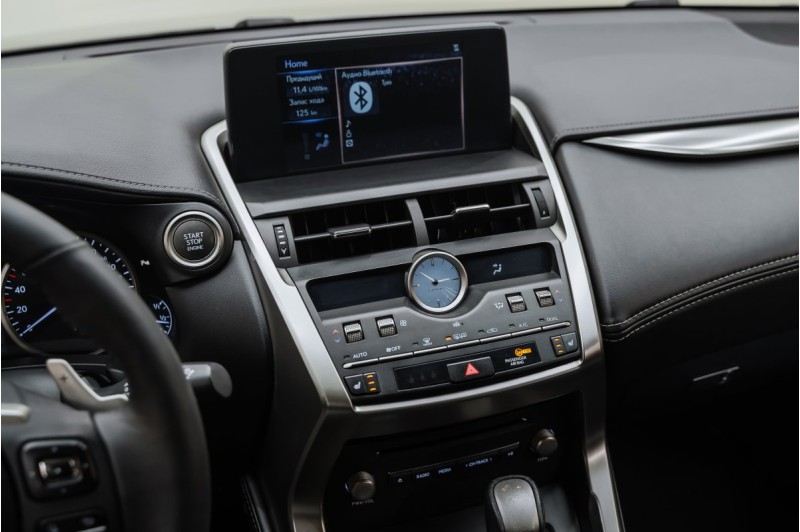 Lexus NX Z10 рестайлинг — 2018