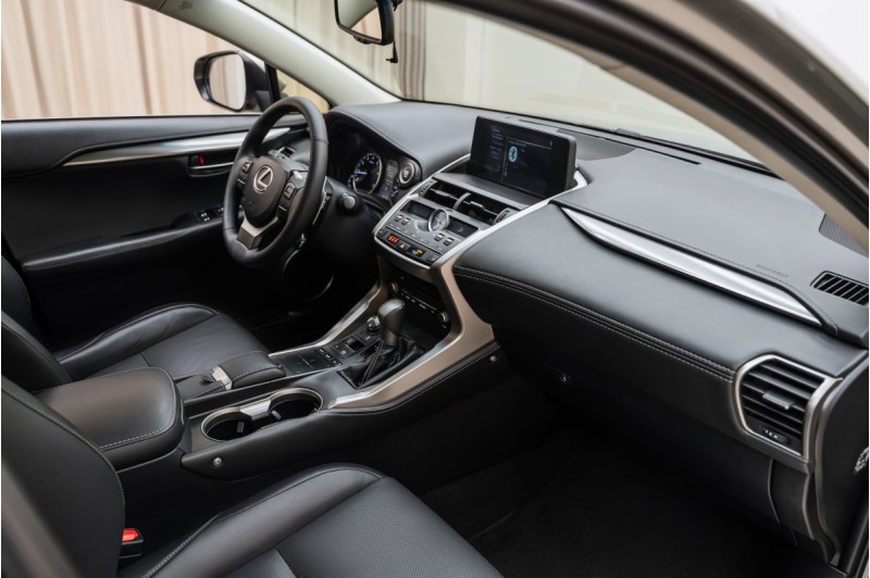 Lexus NX Z10 рестайлинг — 2018