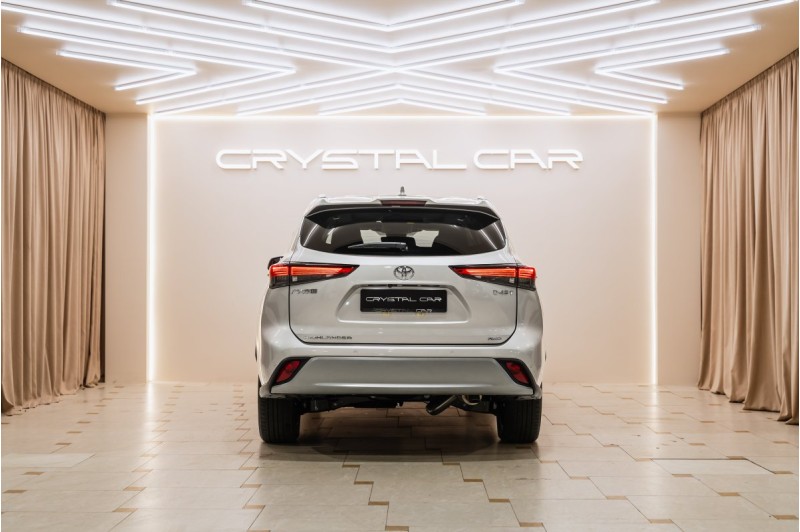Toyota Highlander IV (XU70) — 2026