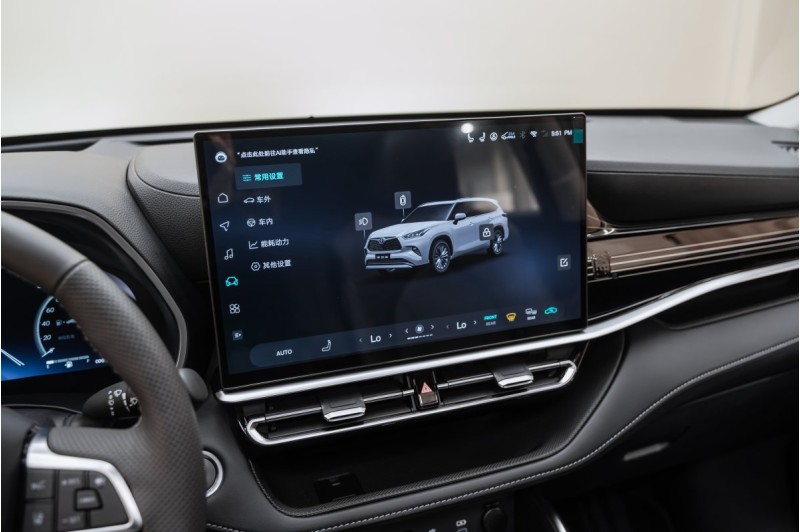 Toyota Highlander IV (XU70) — 2026