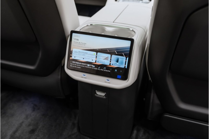 Zeekr 8X I — 2026