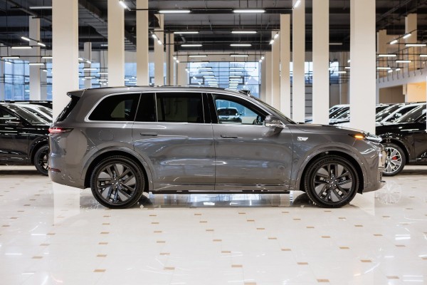 2025 Li Auto (Lixiang) L9 Ultra (2025)