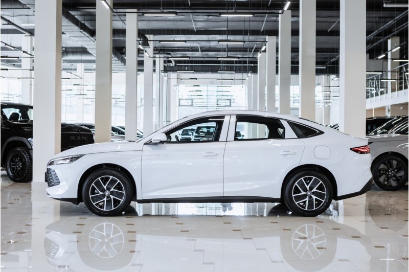 2024 BYD Qin Leading