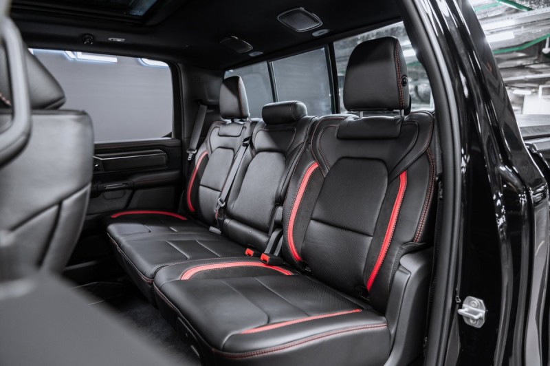 2025 RAM 1500 RHO