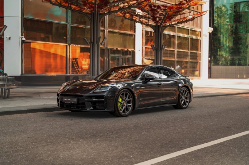 Porsche Panamera Panamera 4 E-Hybrid - 2025