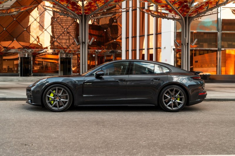 Porsche Panamera Panamera 4 E-Hybrid - 2025