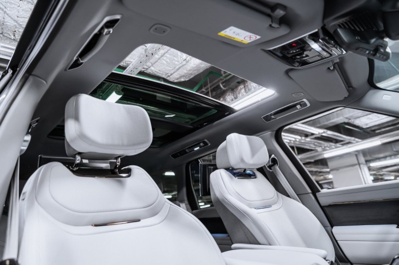 Land Rover Range Rover SV - 2026