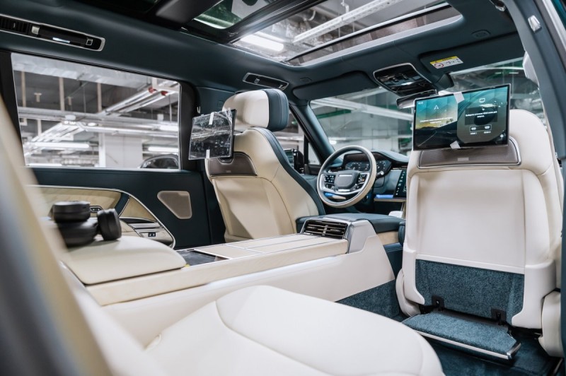 Land Rover Range Rover SV - 2026