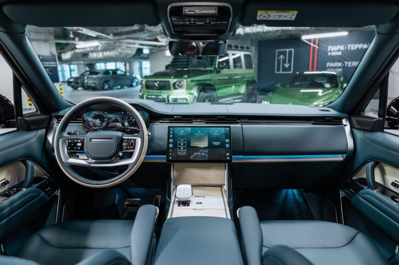 Land Rover Range Rover SV - 2026