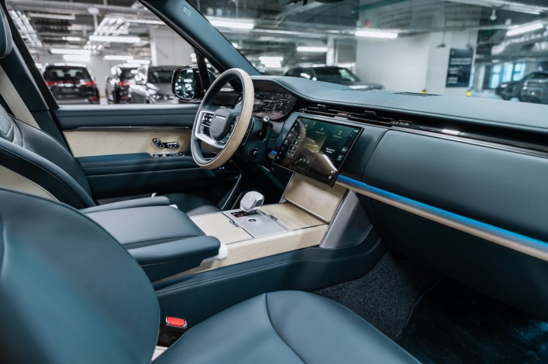 Land Rover Range Rover SV - 2026