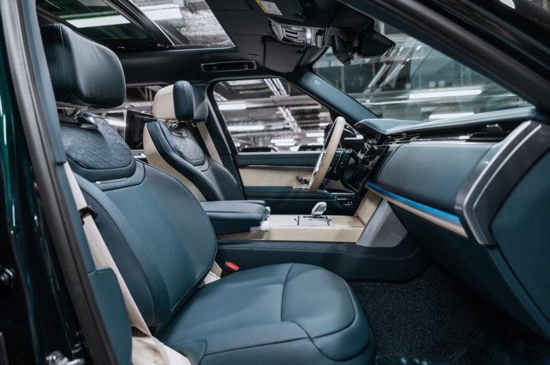 Land Rover Range Rover SV - 2026