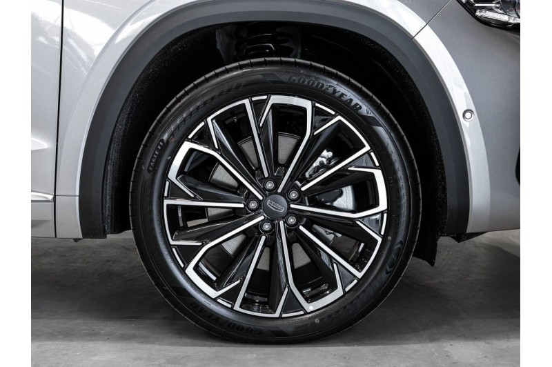 2026 Geely Monjaro Flagship (Xingyue L)