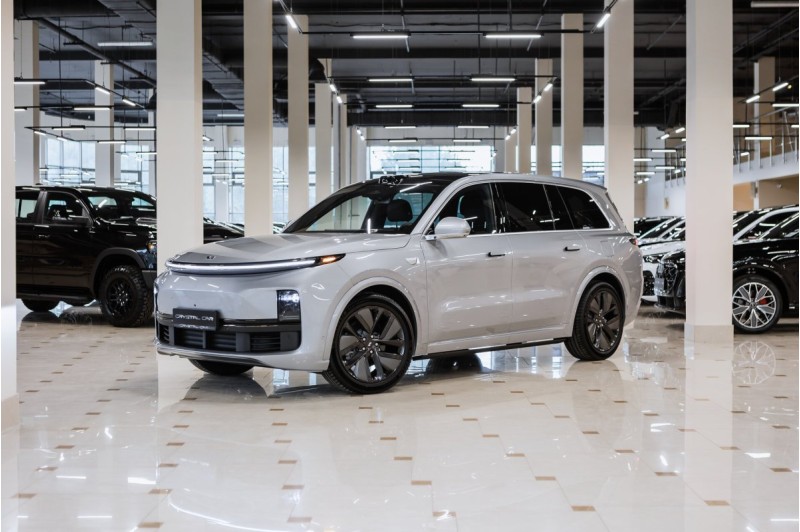 2025 Li Auto (Lixiang) L9 Ultra (2025)