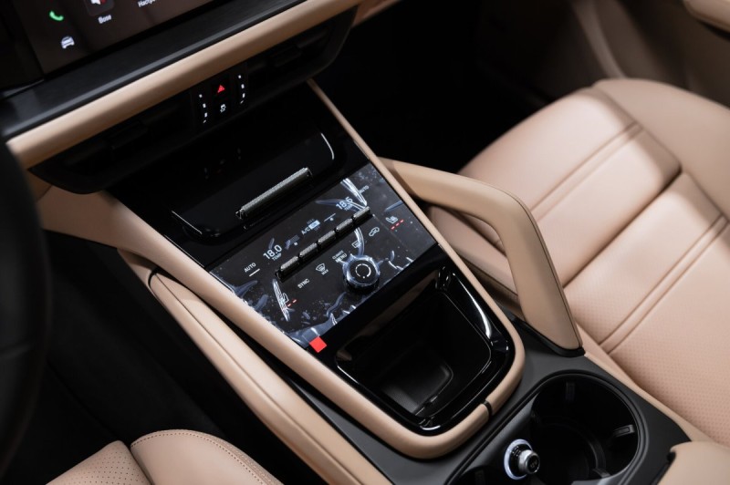 2025 Porsche Cayenne Coupé
