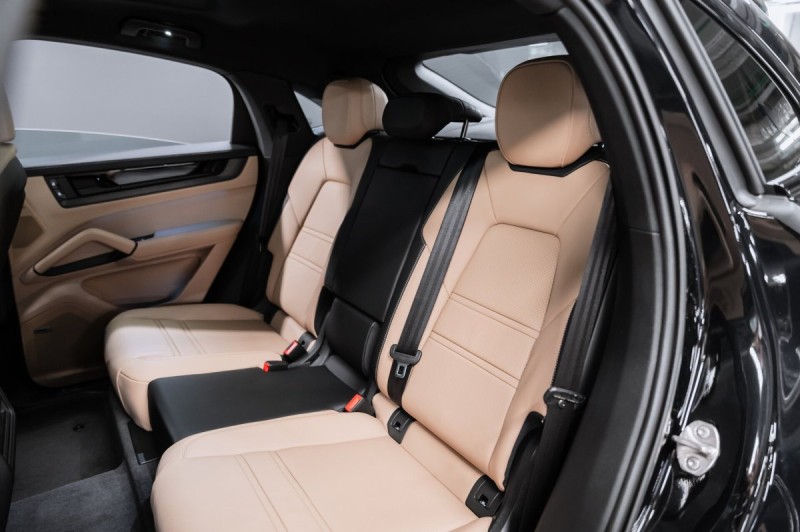 2025 Porsche Cayenne Coupé