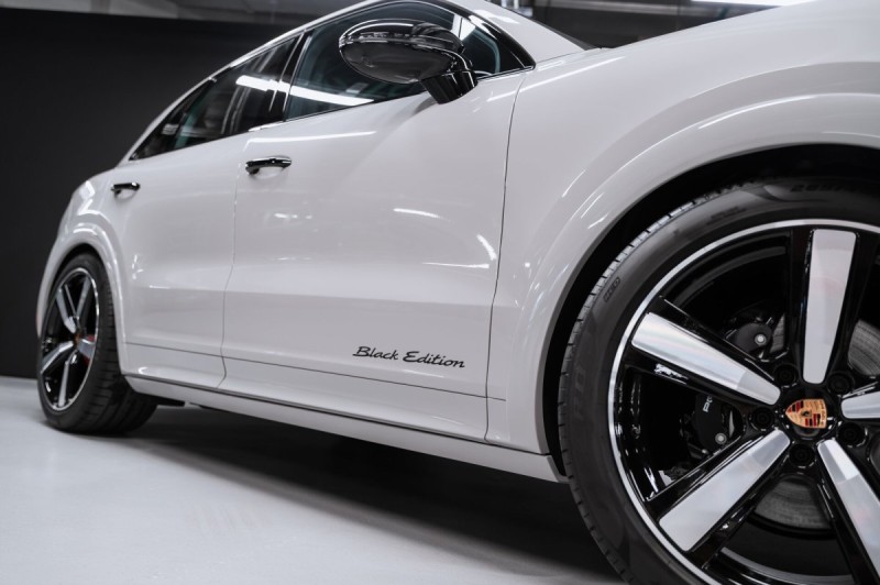 Porsche Cayenne Базовая - 2026