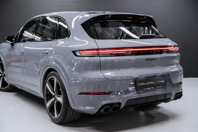 Porsche Cayenne Базовая - 2026
