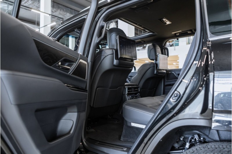 2026 Lexus LX Luxury