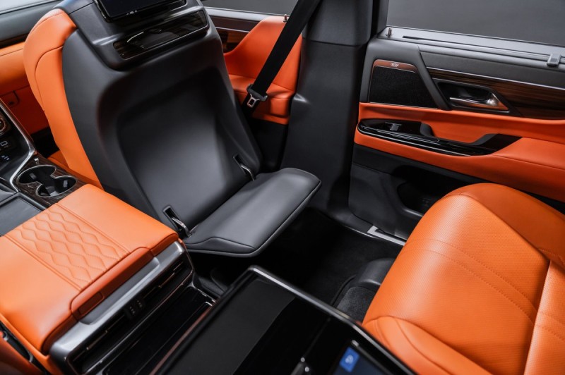 2023 Lexus LX VIP Black