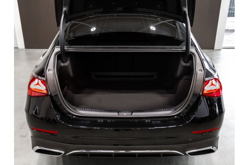 2026 Mercedes-Benz E-Класс E 300 4MATIC AMG Line