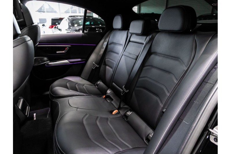 2026 Mercedes-Benz E-Класс E 300 4MATIC AMG Line